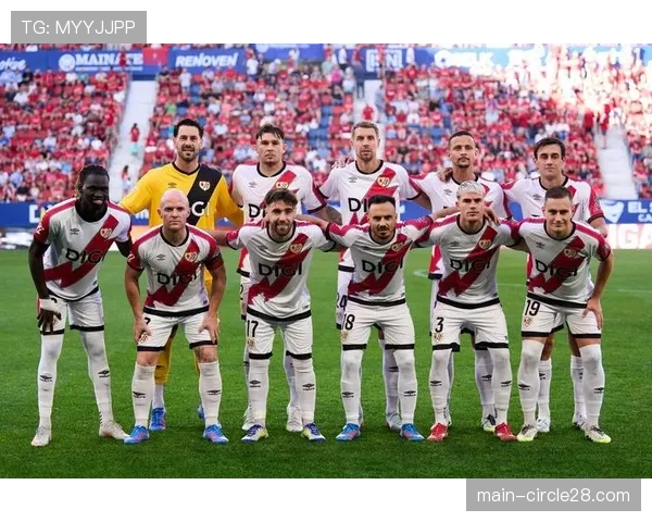 数据分析：对比拜仁与多特蒙德本场比赛的跑动距离与高强度冲刺